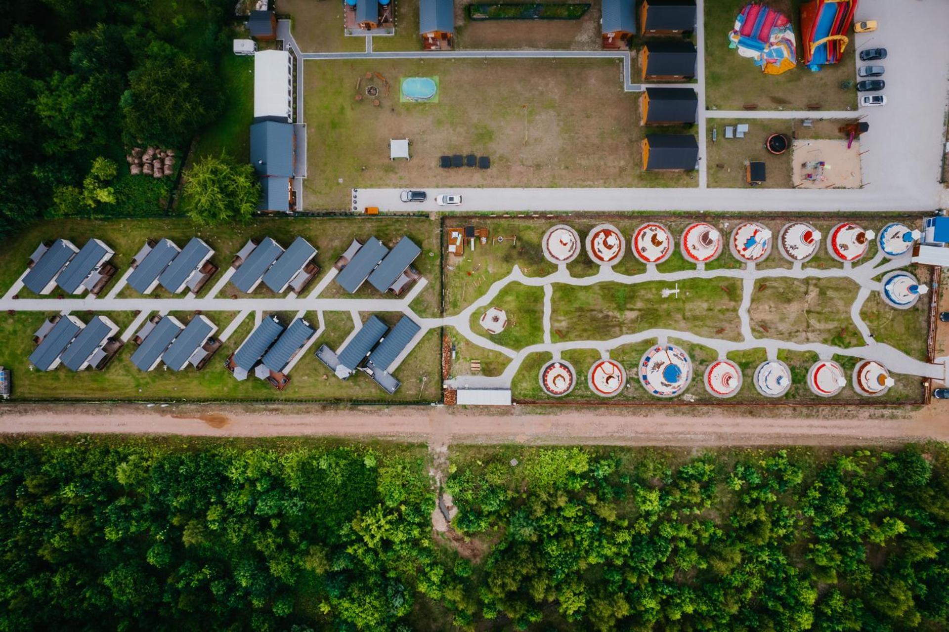 فندق Indiana Camp - 150 M Od Suntago Park Grabce-Towarzystwo المظهر الخارجي الصورة