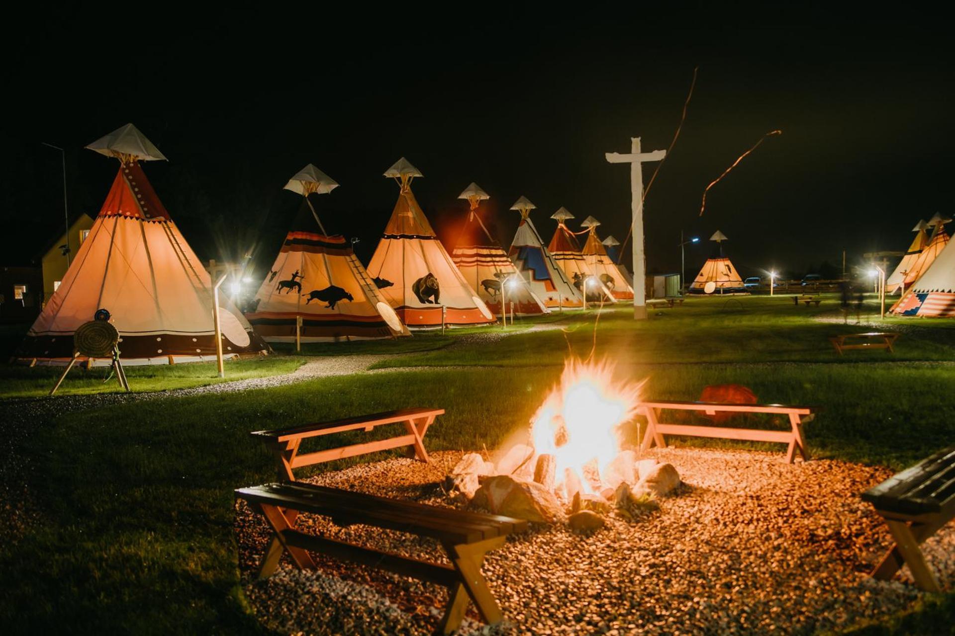 فندق Indiana Camp - 150 M Od Suntago Park Grabce-Towarzystwo المظهر الخارجي الصورة