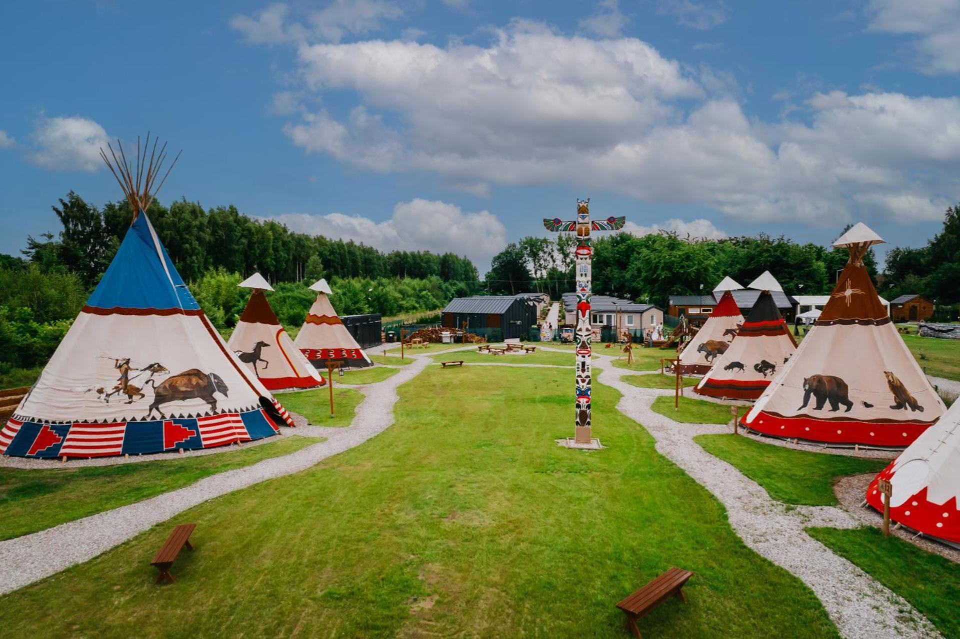فندق Indiana Camp - 150 M Od Suntago Park Grabce-Towarzystwo المظهر الخارجي الصورة
