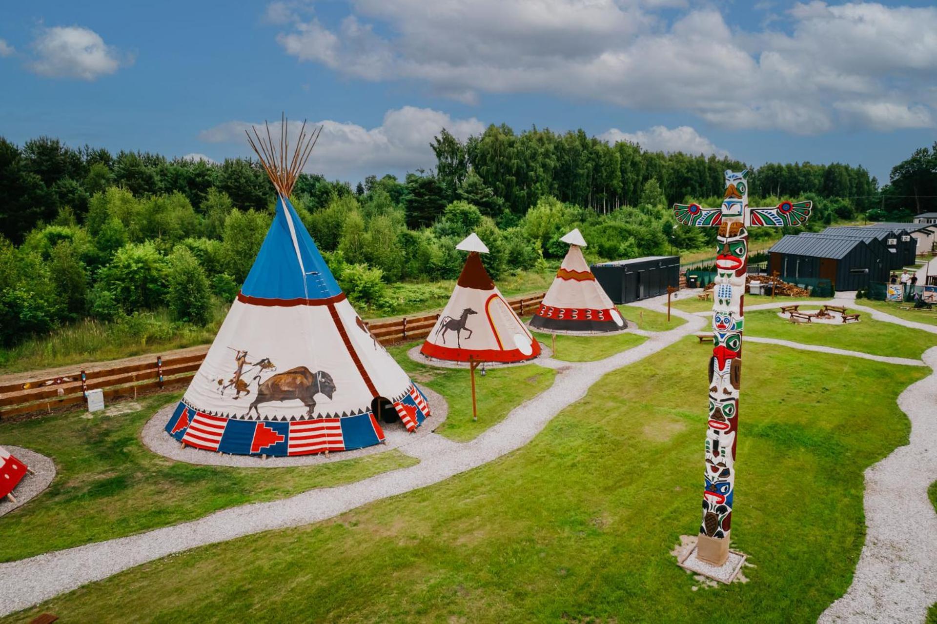 فندق Indiana Camp - 150 M Od Suntago Park Grabce-Towarzystwo المظهر الخارجي الصورة