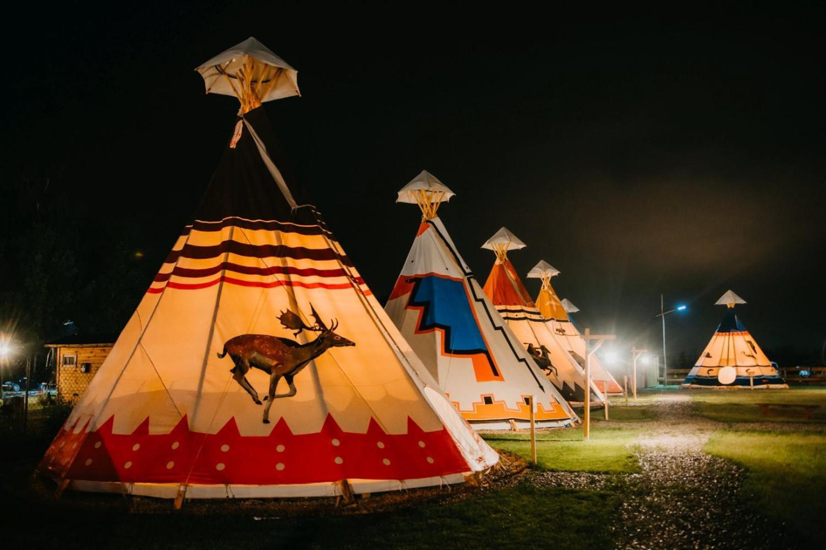 فندق Indiana Camp - 150 M Od Suntago Park Grabce-Towarzystwo المظهر الخارجي الصورة