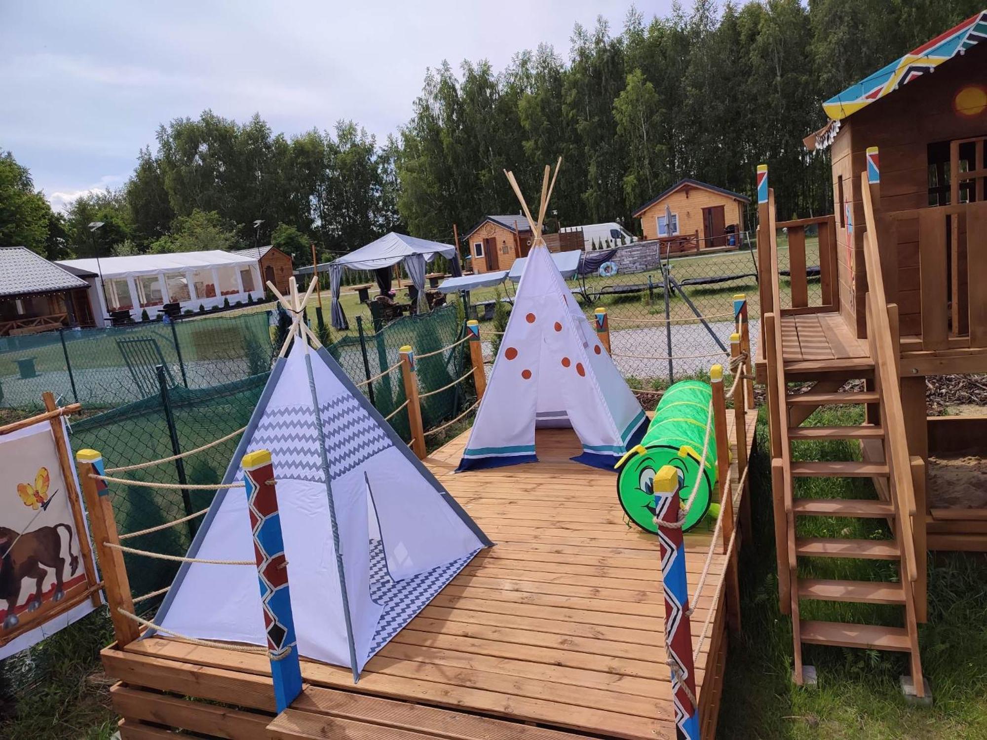 فندق Indiana Camp - 150 M Od Suntago Park Grabce-Towarzystwo المظهر الخارجي الصورة