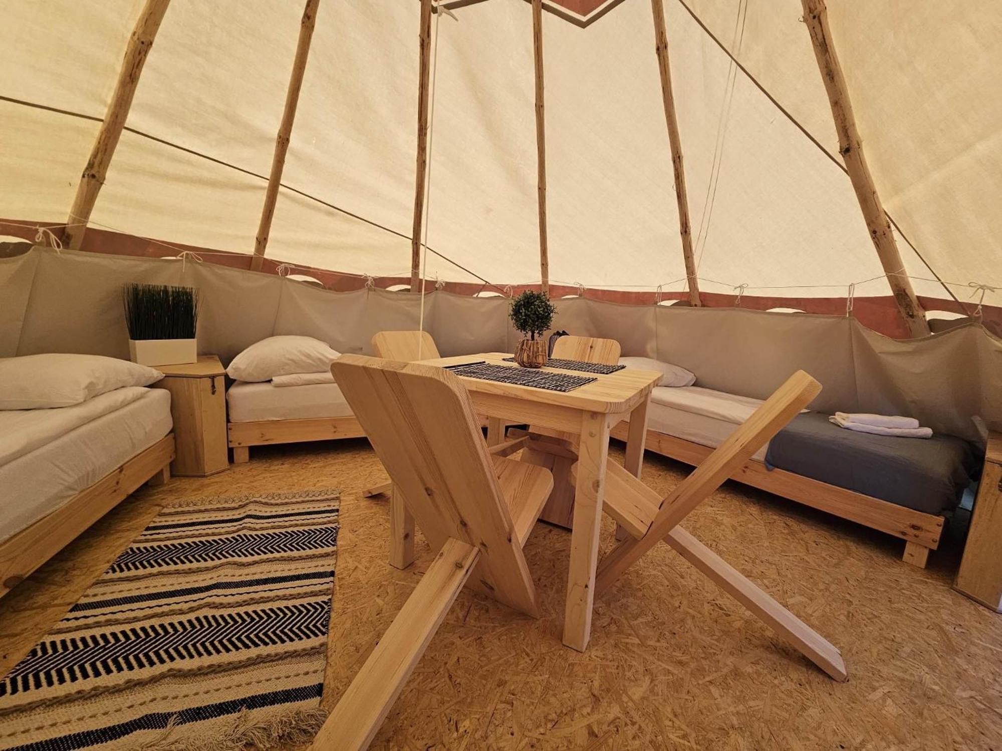 فندق Indiana Camp - 150 M Od Suntago Park Grabce-Towarzystwo المظهر الخارجي الصورة
