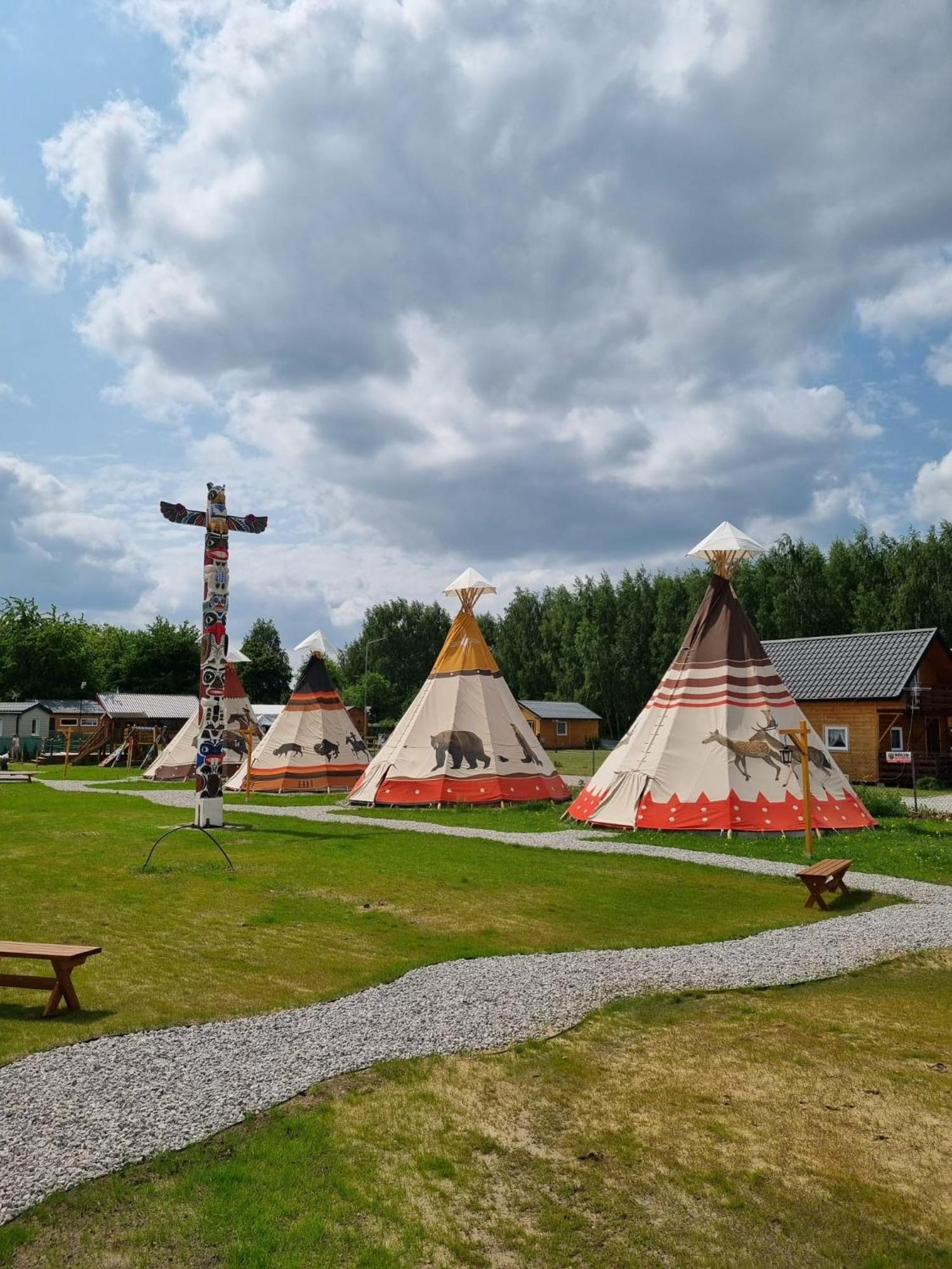 فندق Indiana Camp - 150 M Od Suntago Park Grabce-Towarzystwo المظهر الخارجي الصورة