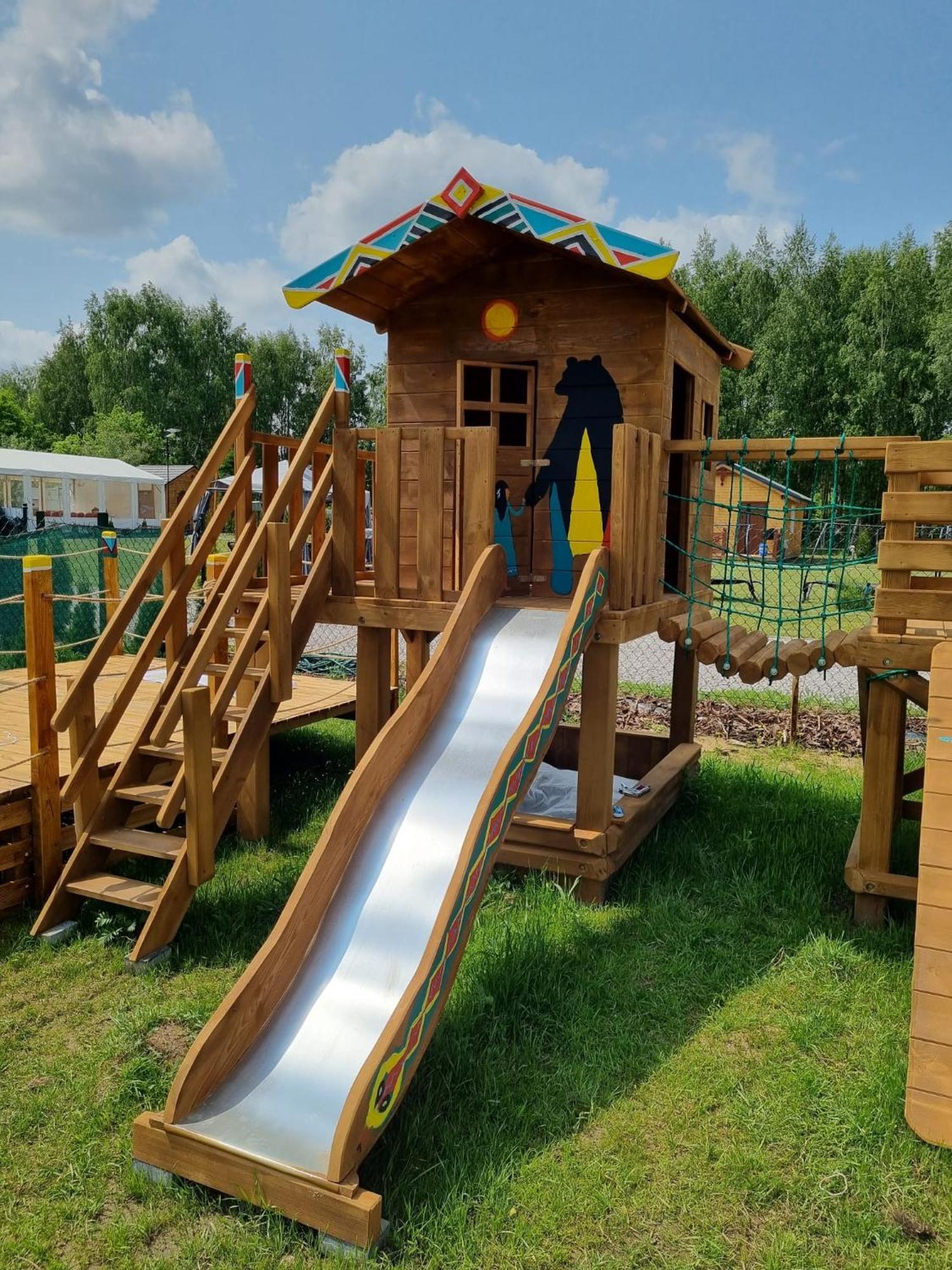 فندق Indiana Camp - 150 M Od Suntago Park Grabce-Towarzystwo المظهر الخارجي الصورة